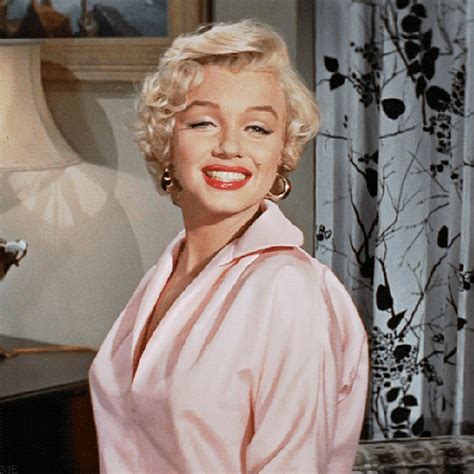 Marilyn Monroe Gifs